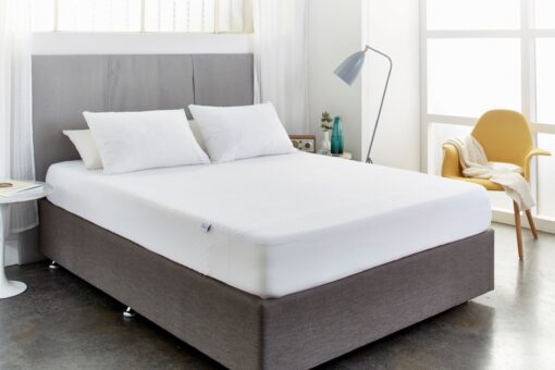 mattress-protector-cotton-terry_on-mattress